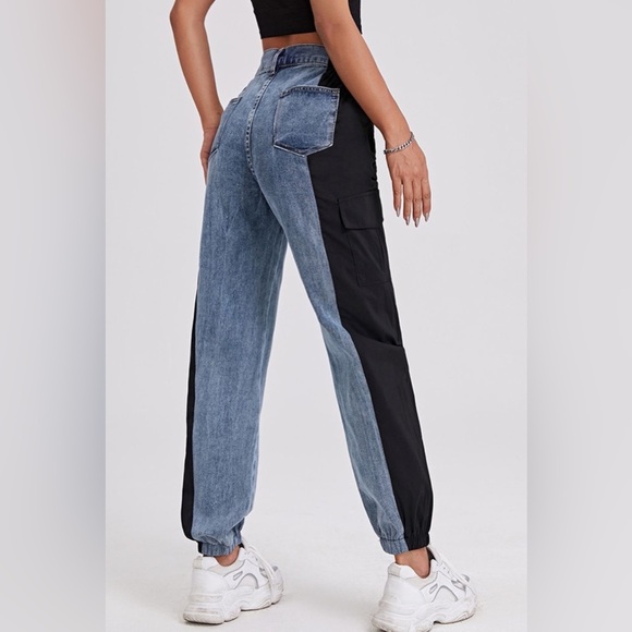 Two-Tone Elastic Hem Jeans - Picture 2 of 6